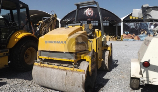 JCB VIBROMAX WB465